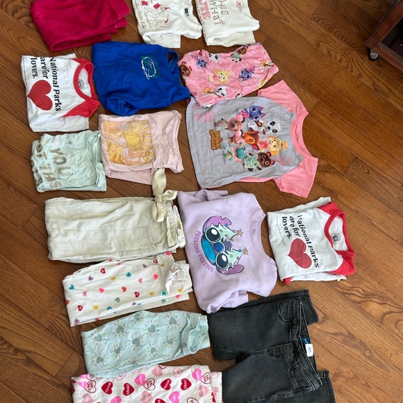 16 pc. girls 3-6/7 play clothes - Picture 5 of 5